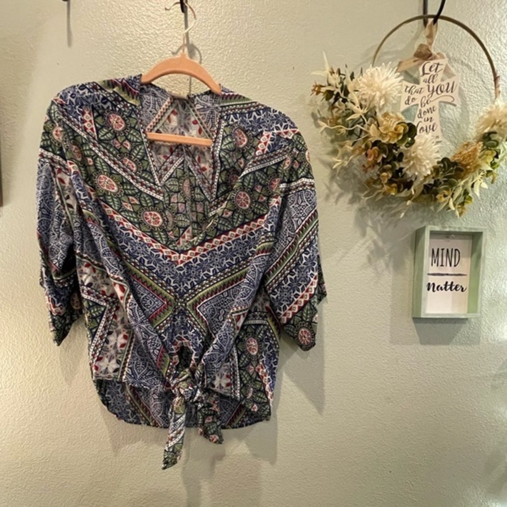 Boutique top size Small